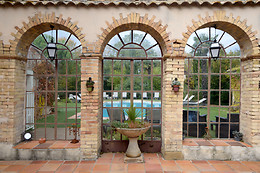 Hotel The Originals du Parc Avignon Est