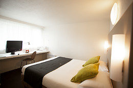 Campanile Nîmes Sud