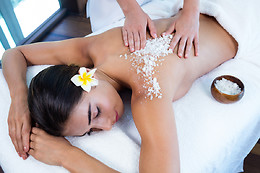 STUDIO REINA BEAUTY SALON